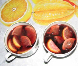 Tassen mit Gl�hwein